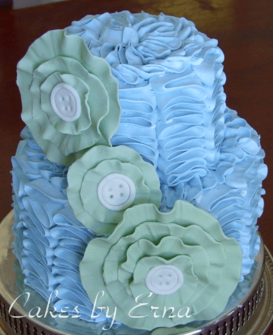 How to make a Ruffle Cake : Mommy Moment