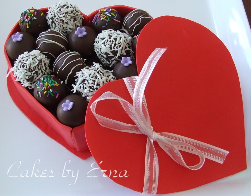 Box of Chocolates CAKE Box of Chocolates CAKE